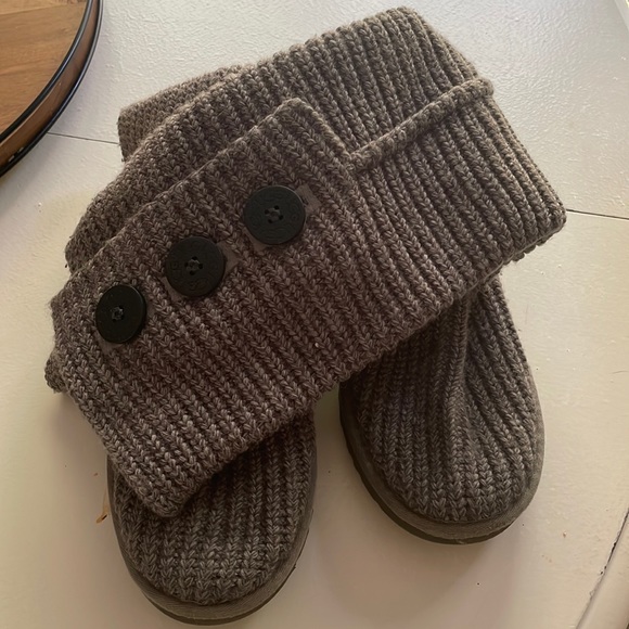 Classic Cardy Gray Womens Ugg boots Sz 8 US - Picture 1 of 9
